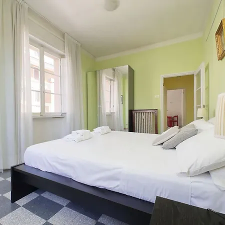 Cremona Apartment *