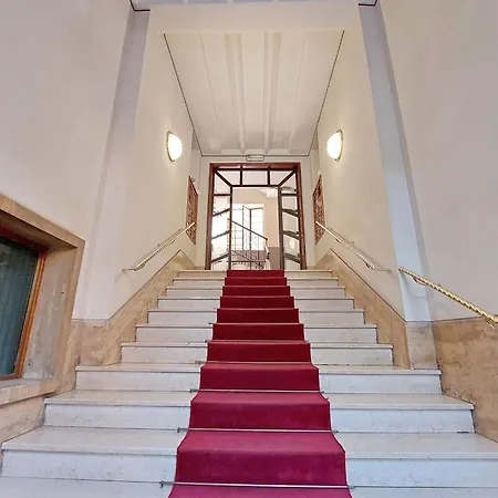 Cremona Apartment Rome